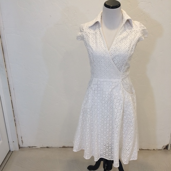 INC Dresses & Skirts - INC WHITE EYLET DRESS SIZE 6